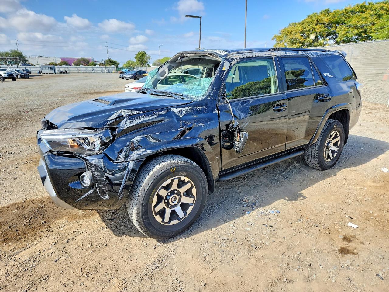 Salvage Toyota 4Runner Image