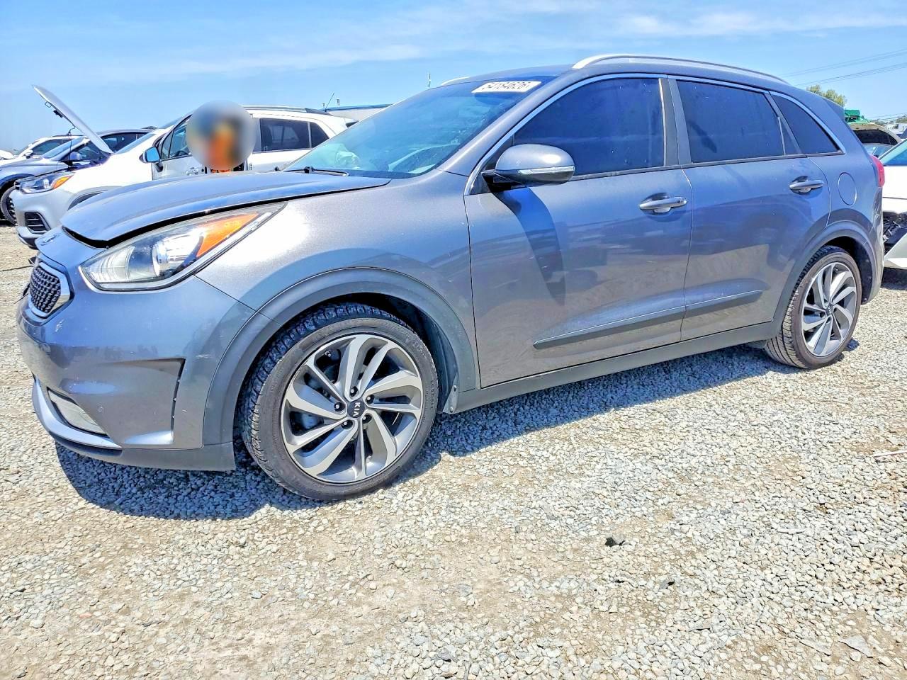 Salvage Kia Niro Image