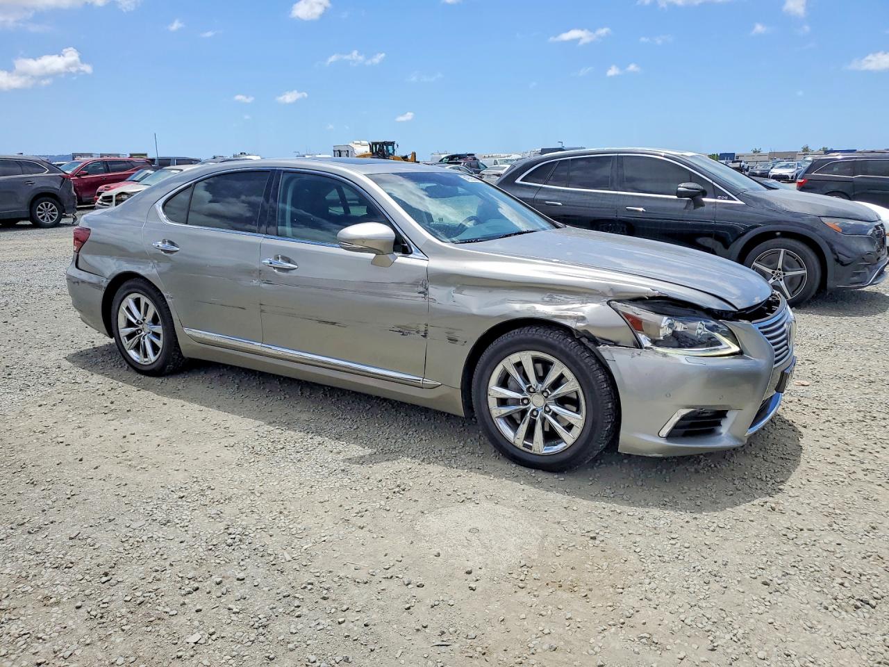 Lexus LS 460
