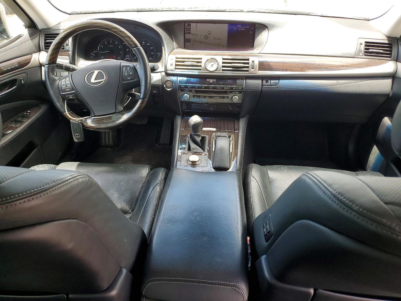 Lexus LS 460