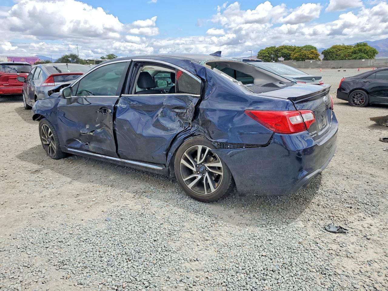 Subaru Legacy Sport