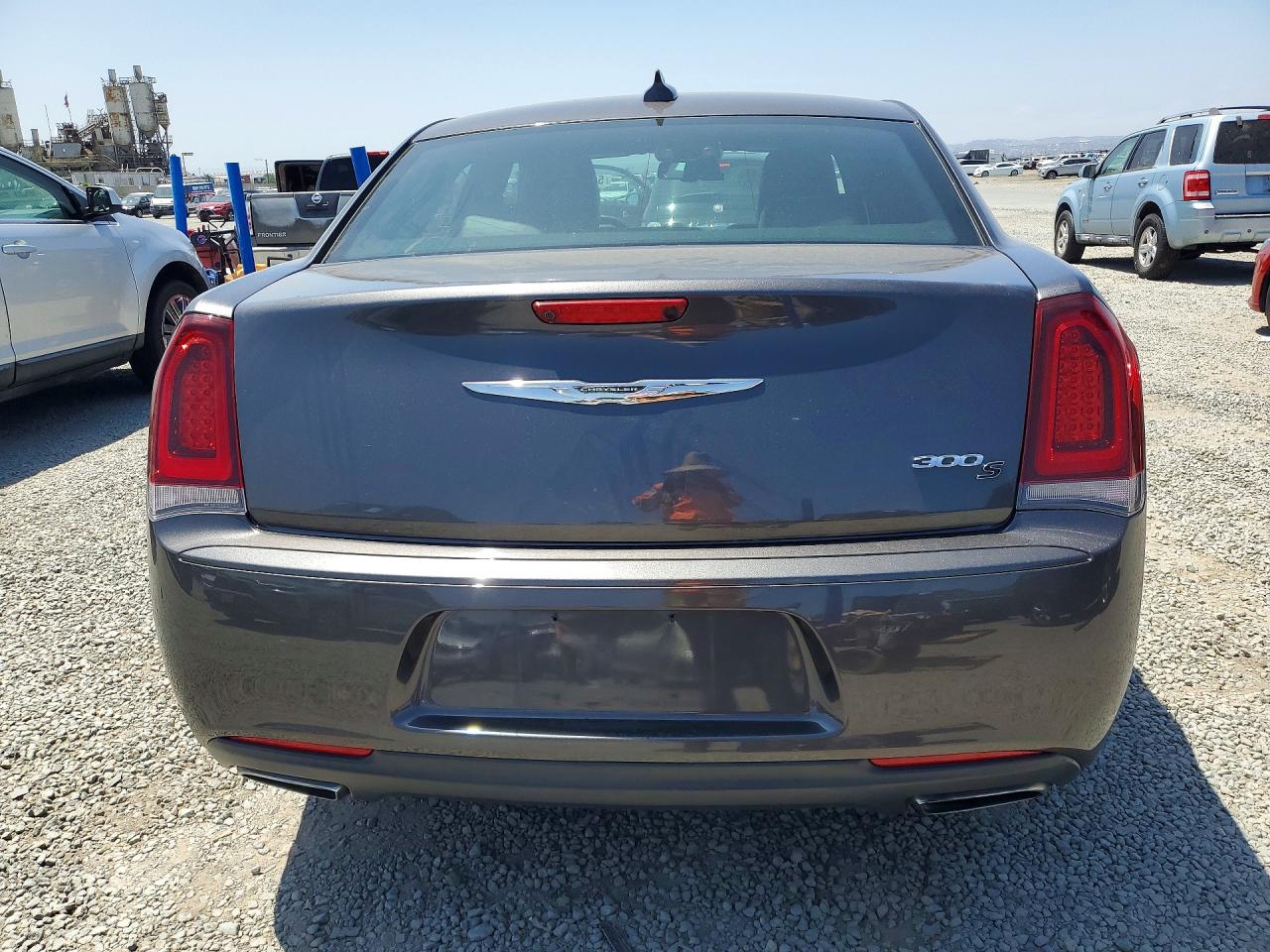 Chrysler 300 S
