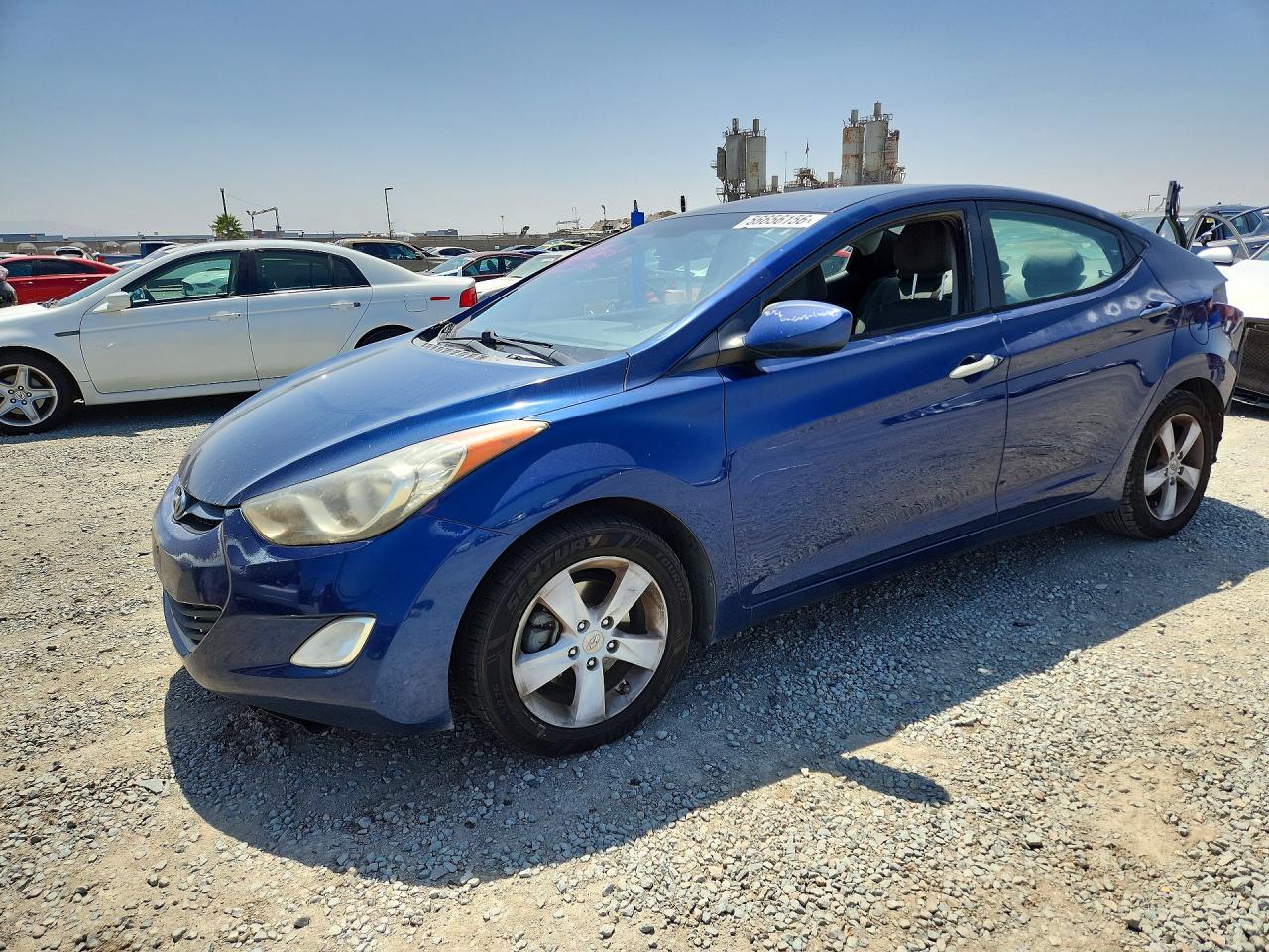 Salvage Hyundai ELANTRA Image