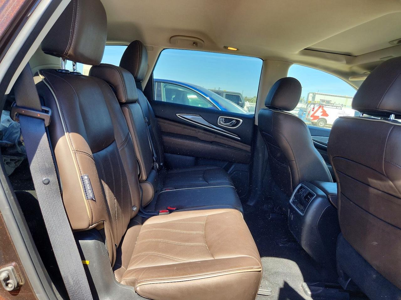 INFINITI Qx Luxe