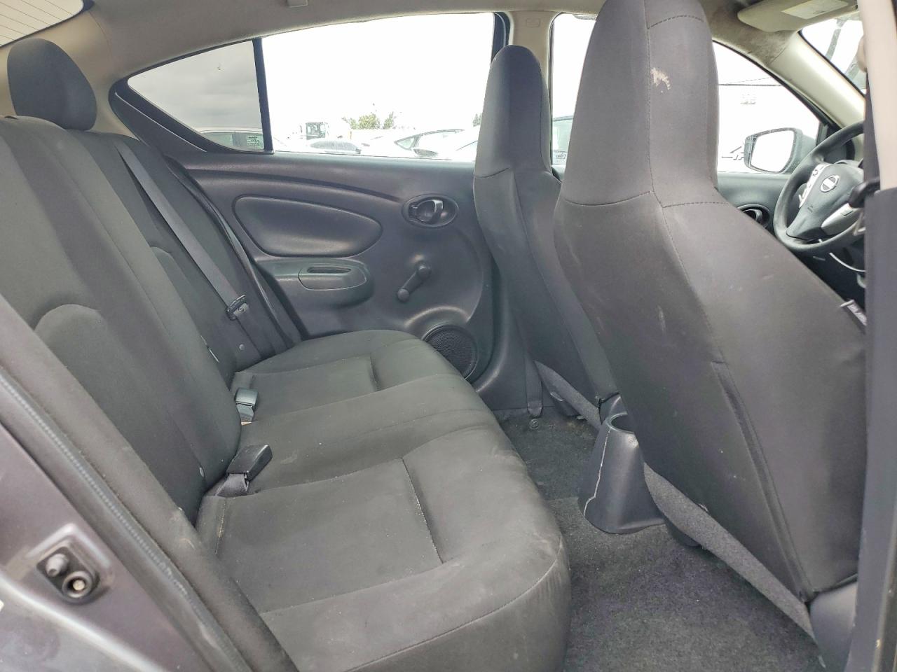 Nissan Versa 1.6 S Plus