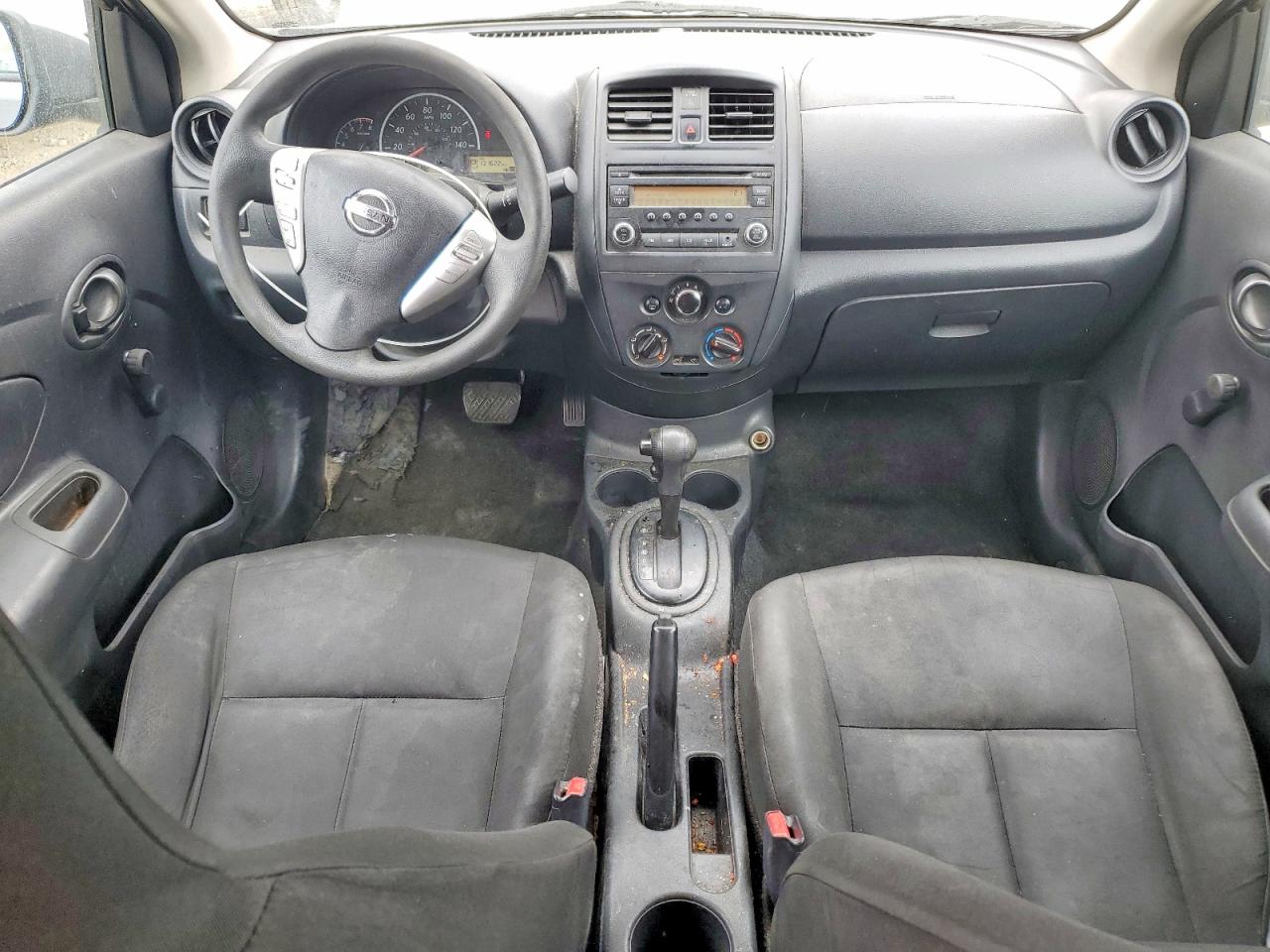 Nissan Versa 1.6 S Plus