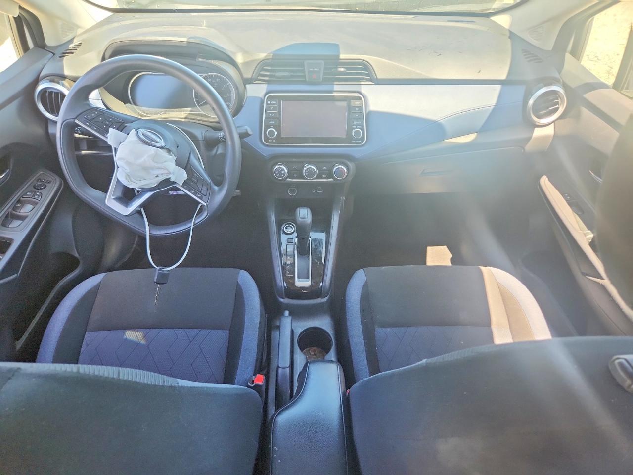 Nissan Versa Sv