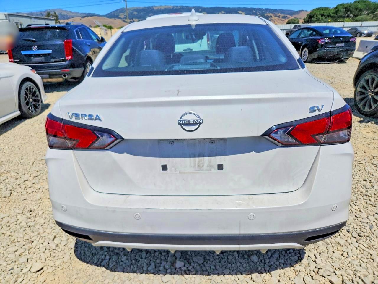Nissan Versa Sv