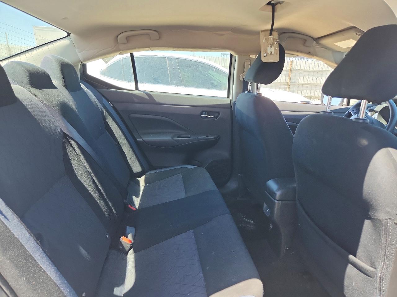 Nissan Versa Sv