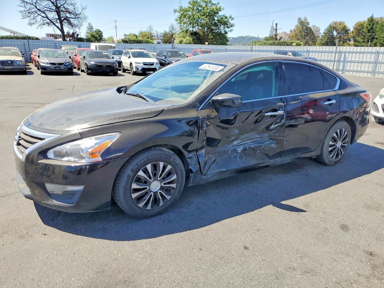 Salvage Nissan Altima Image