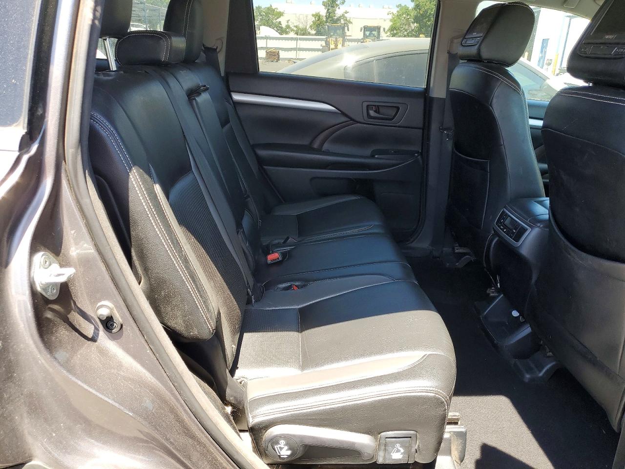 Toyota Highlander Le