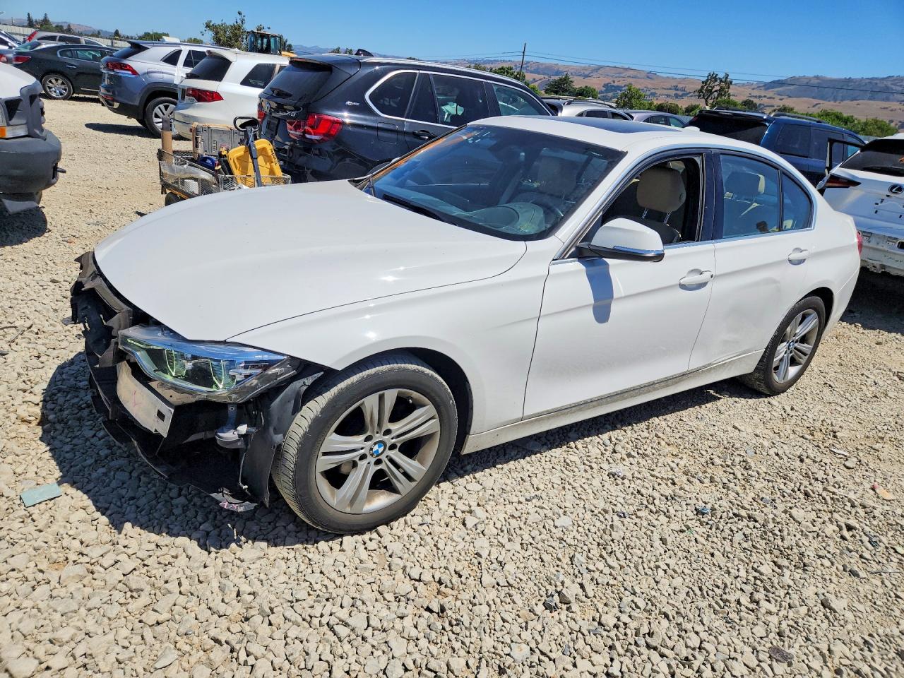 Salvage BMW 3 Series Image