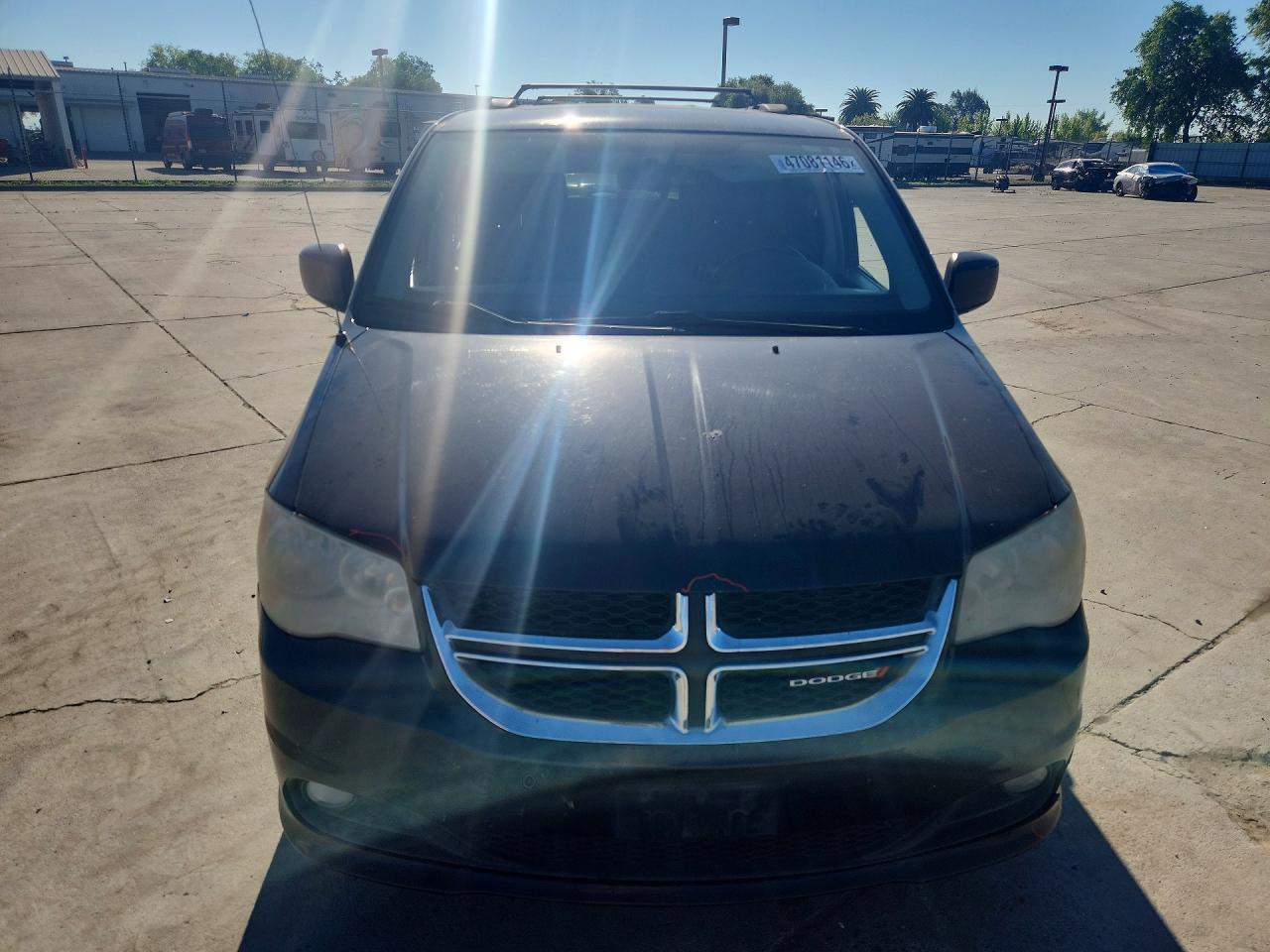 Dodge Caravan Crew