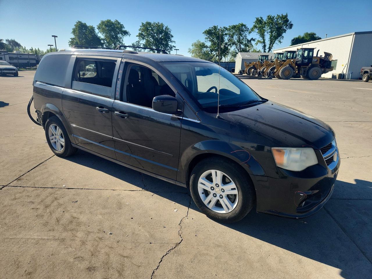 Dodge Caravan Crew
