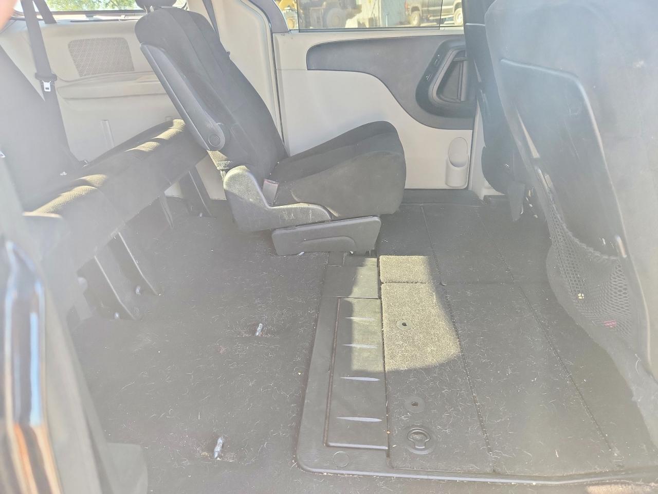 Dodge Caravan Crew