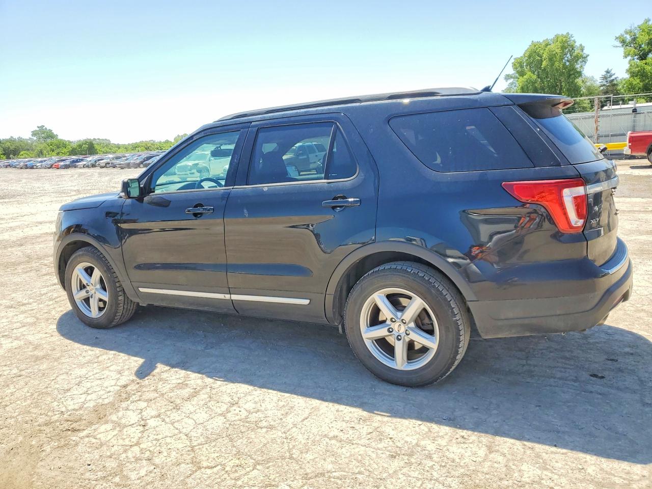 Ford Explorer Xlt