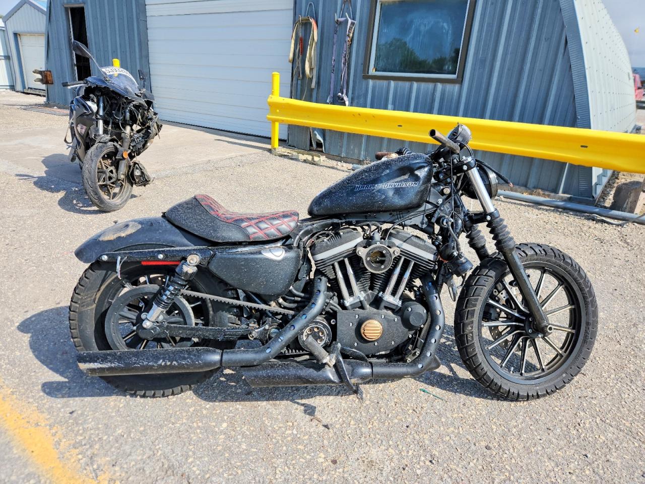 Salvage Harley-Davidson Xl Image