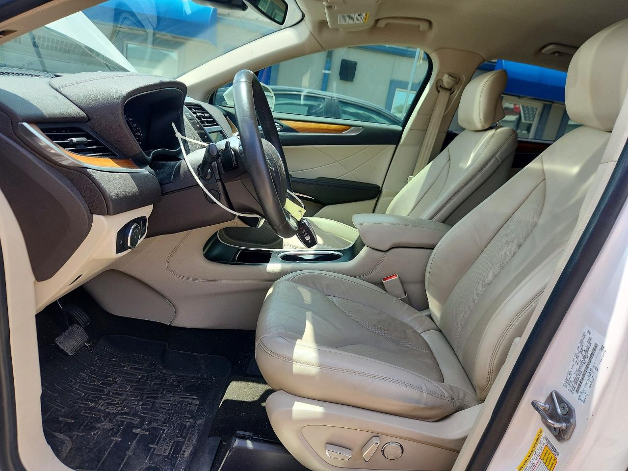 Lincoln MKC Select
