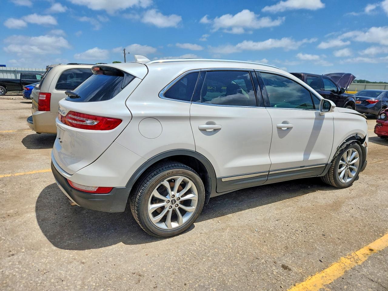 Lincoln MKC Select