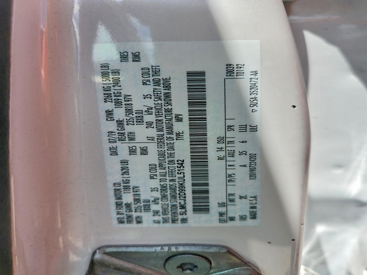 Lincoln MKC Select
