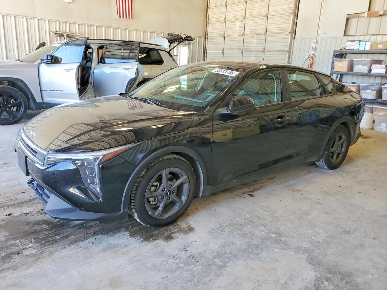 Salvage Kia K4 Image