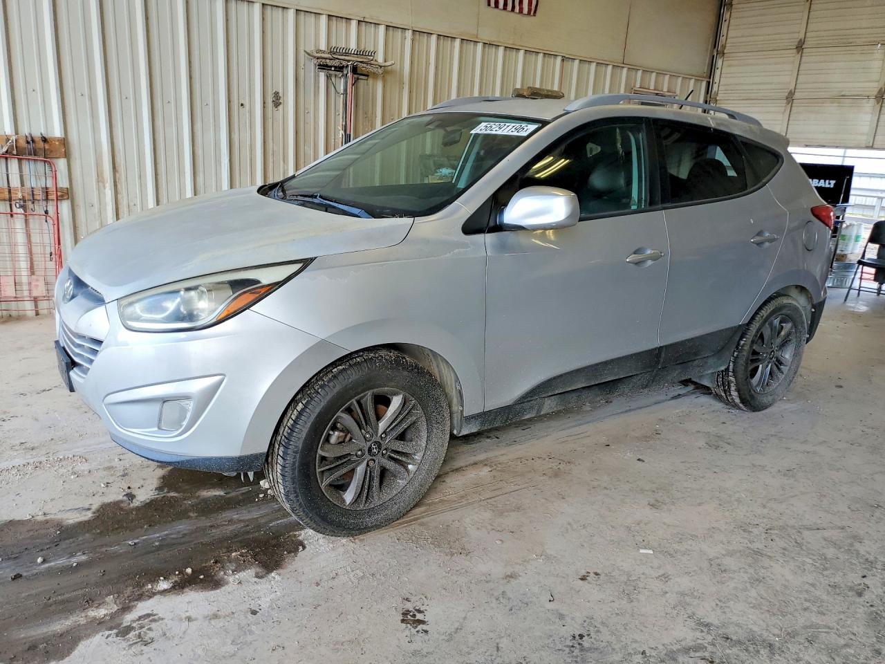 Salvage Hyundai TUCSON Image