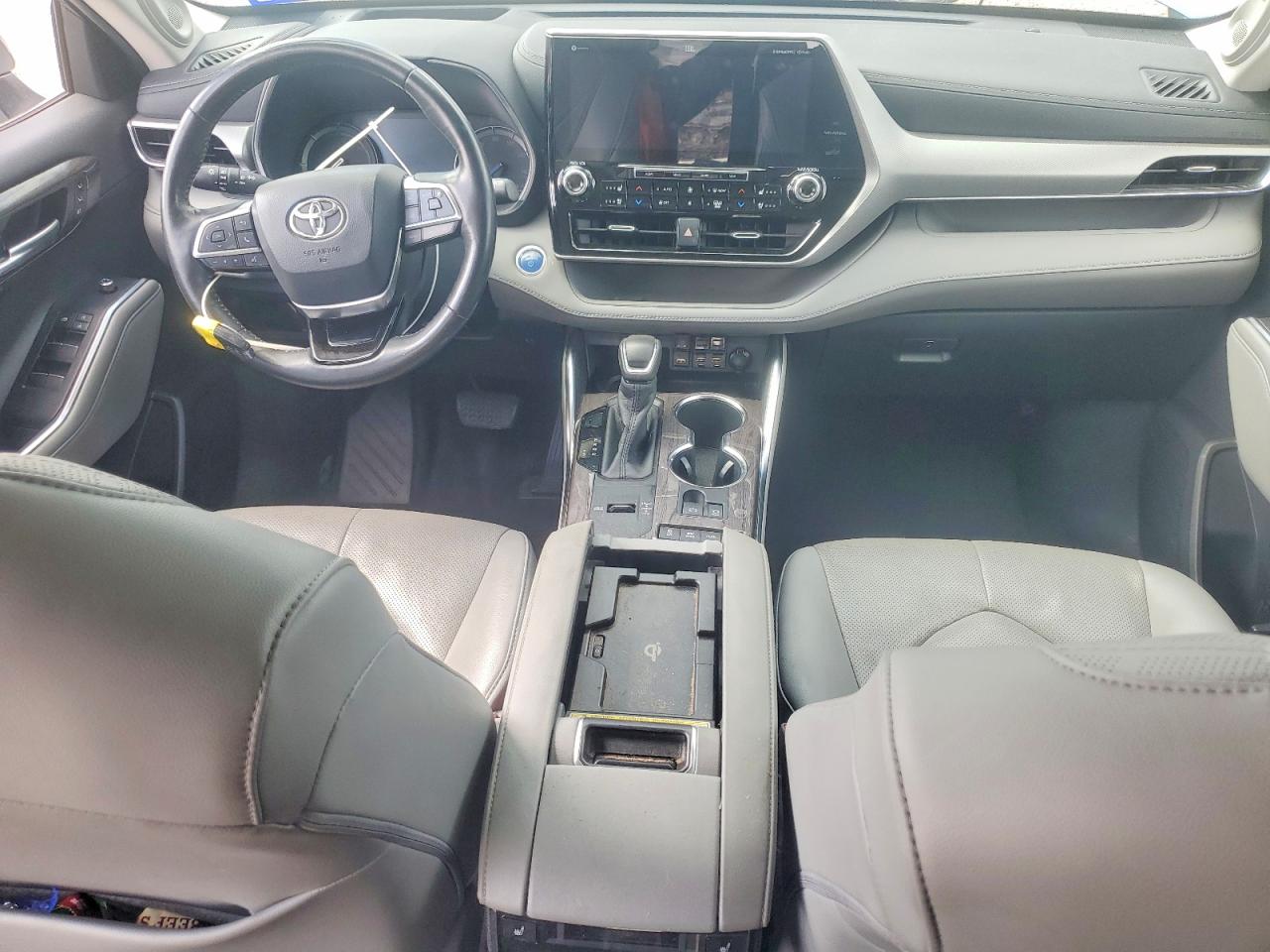 Toyota Highlander Hybrid Platinum