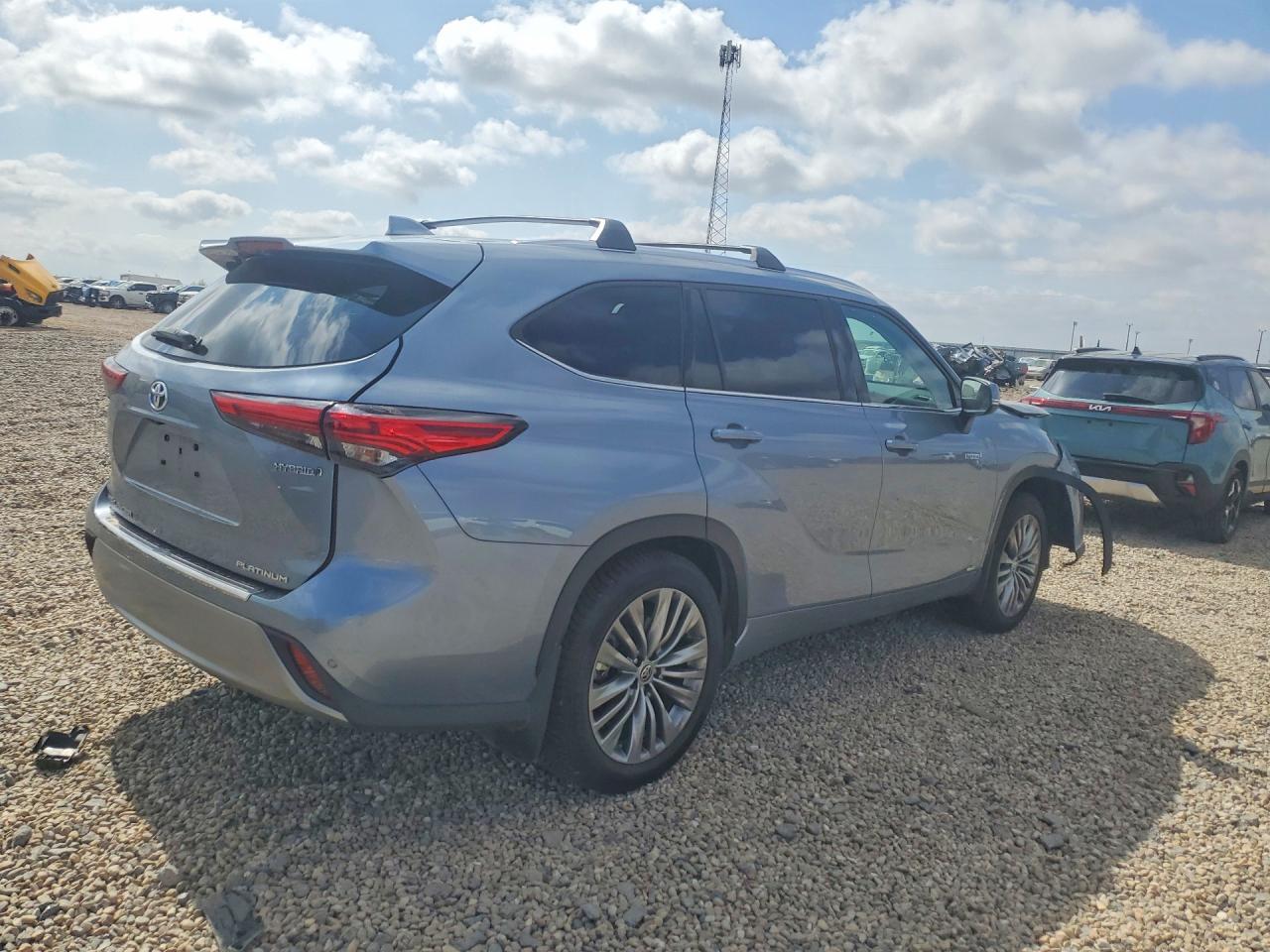 Toyota Highlander Hybrid Platinum