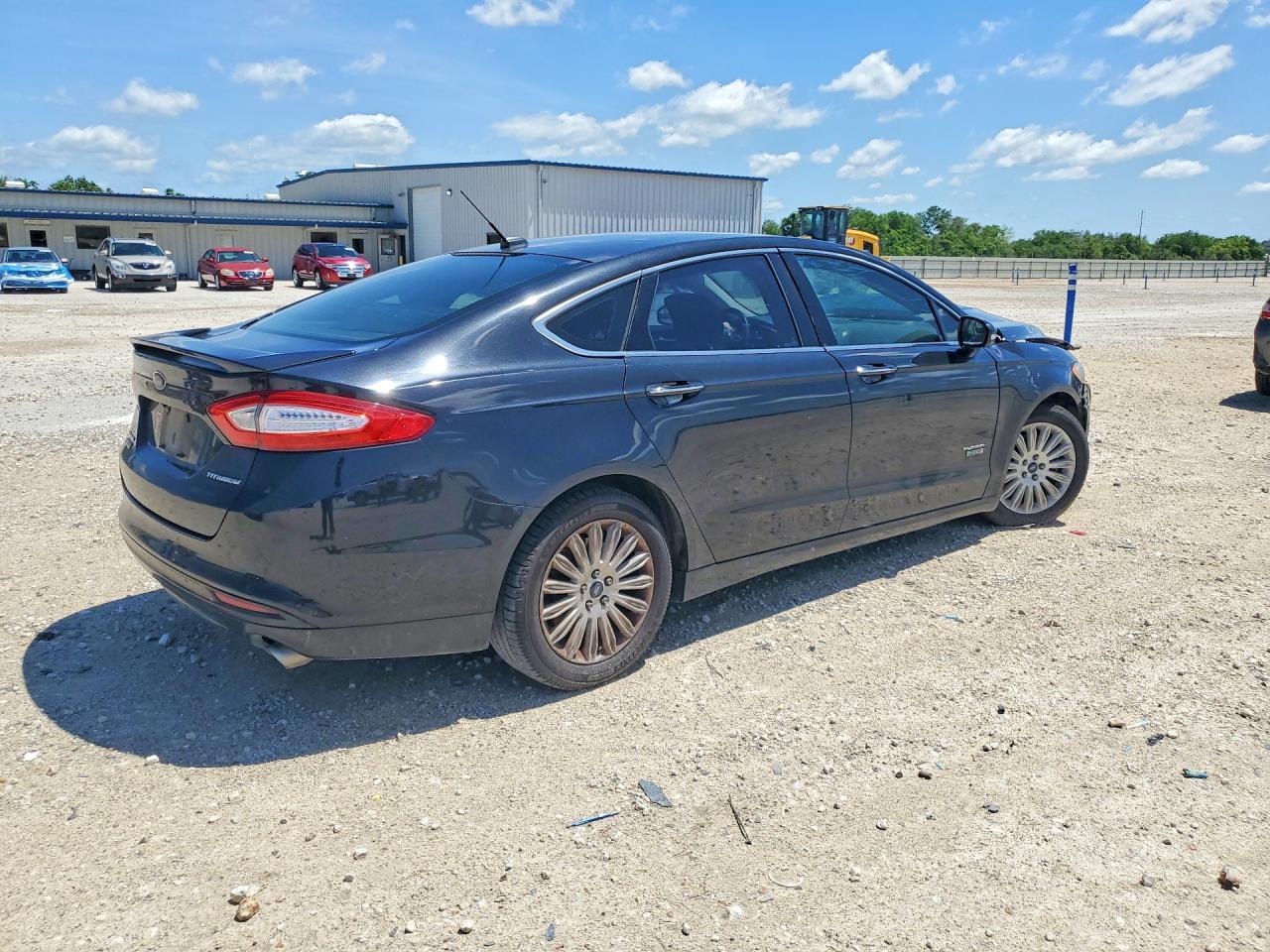 Ford Fusion Titanium Phev