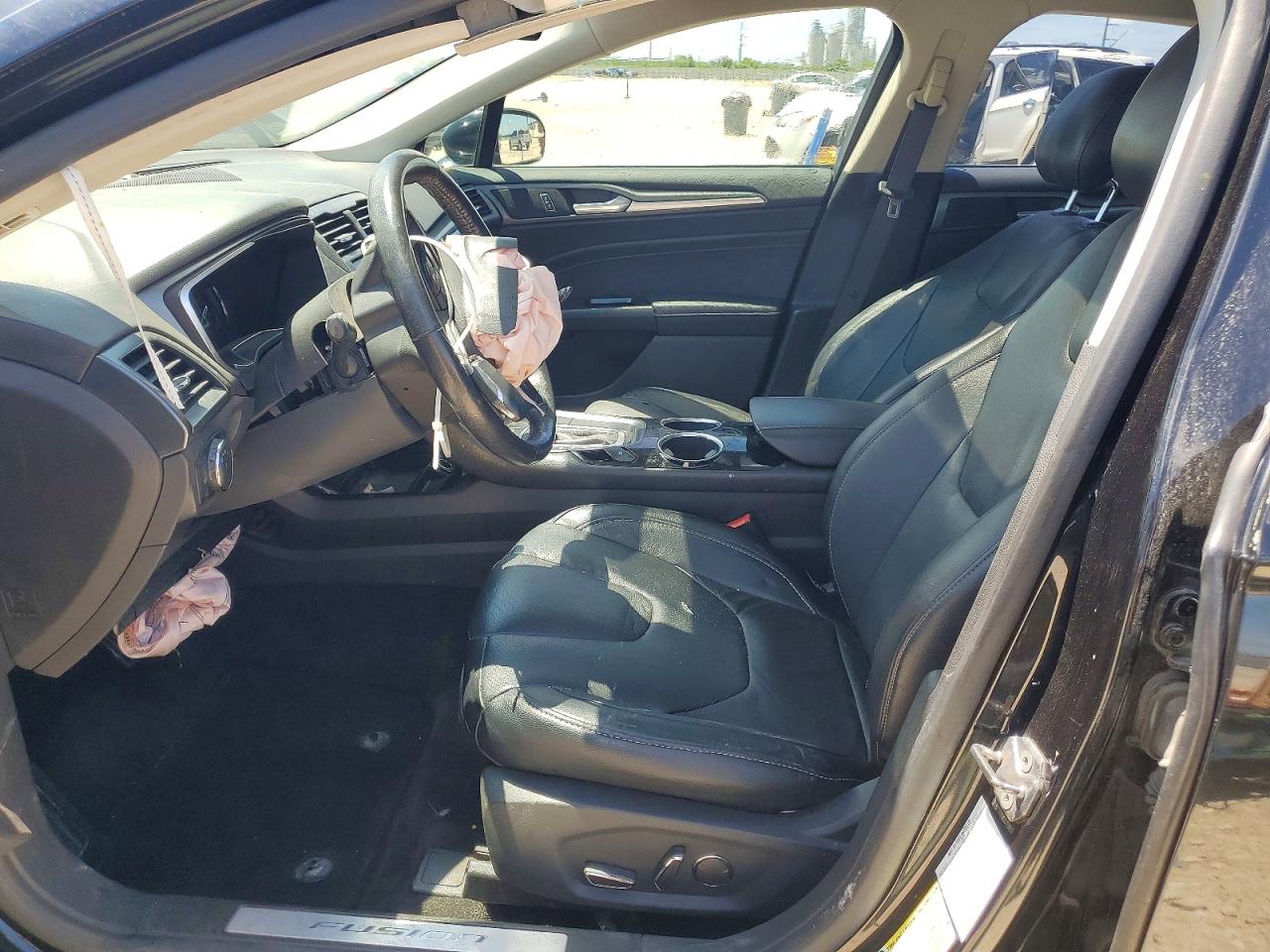 Ford Fusion Titanium Phev