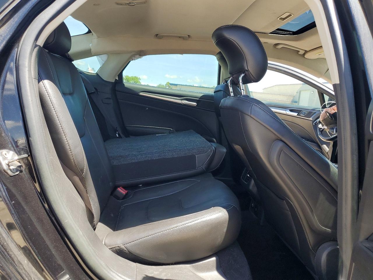 Ford Fusion Titanium Phev