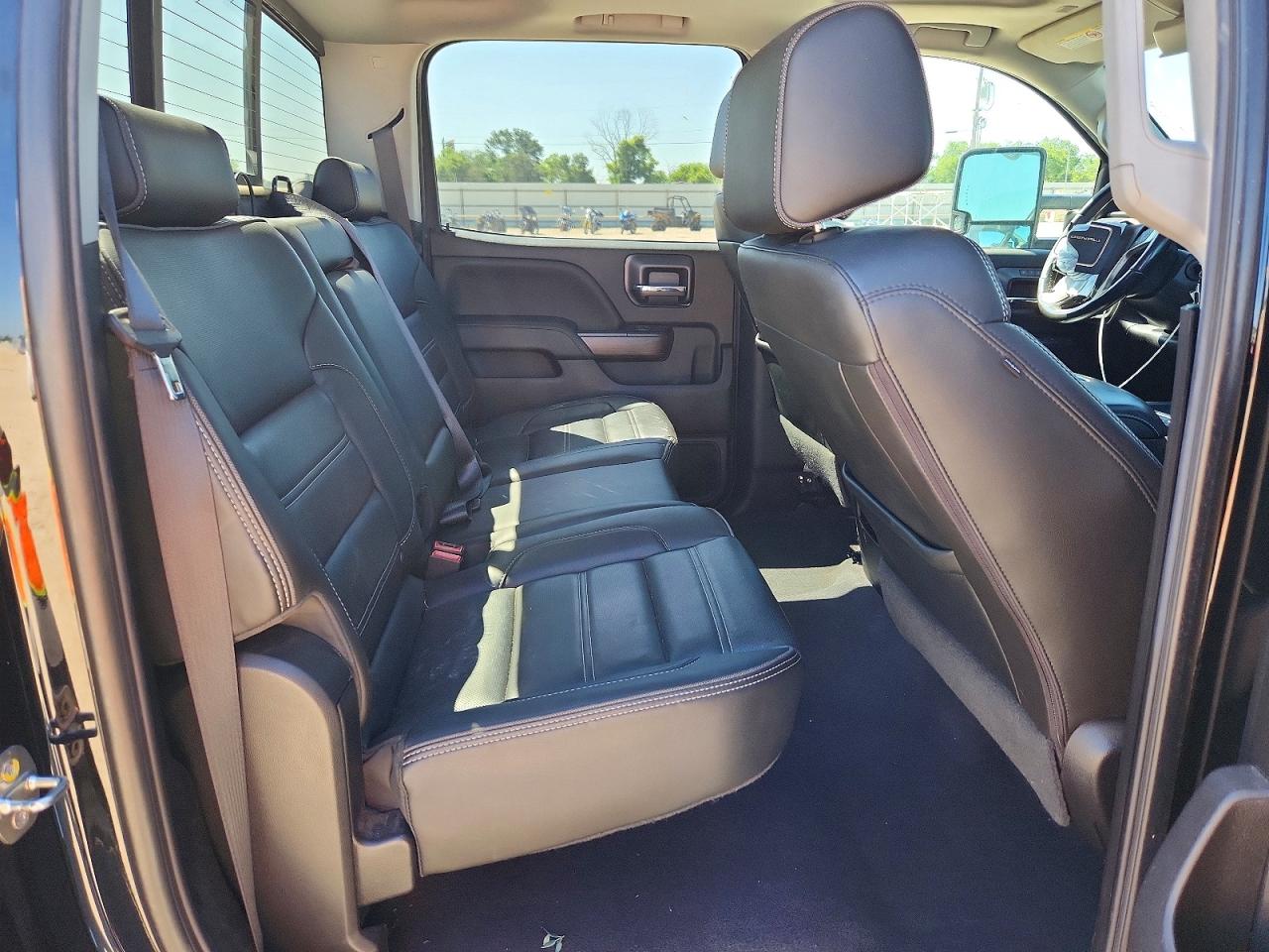 GMC Sierra K2500 Denali