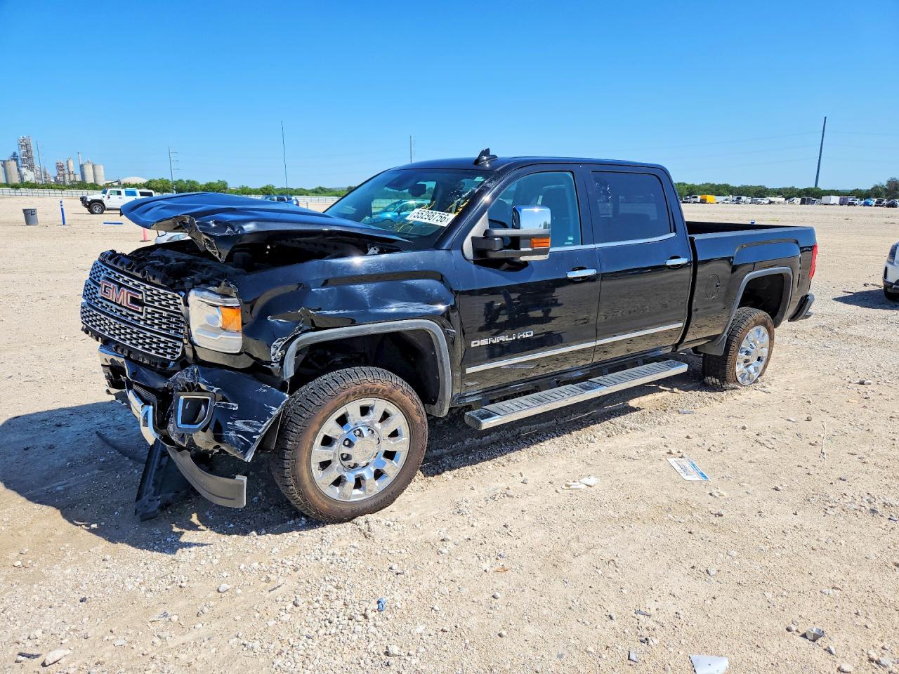 Salvage GMC Sierra Image