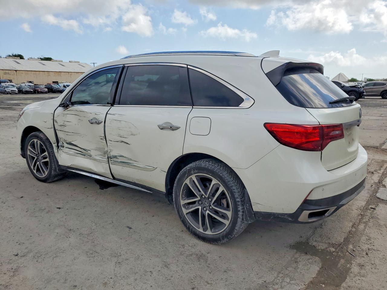 Acura MDX Advance