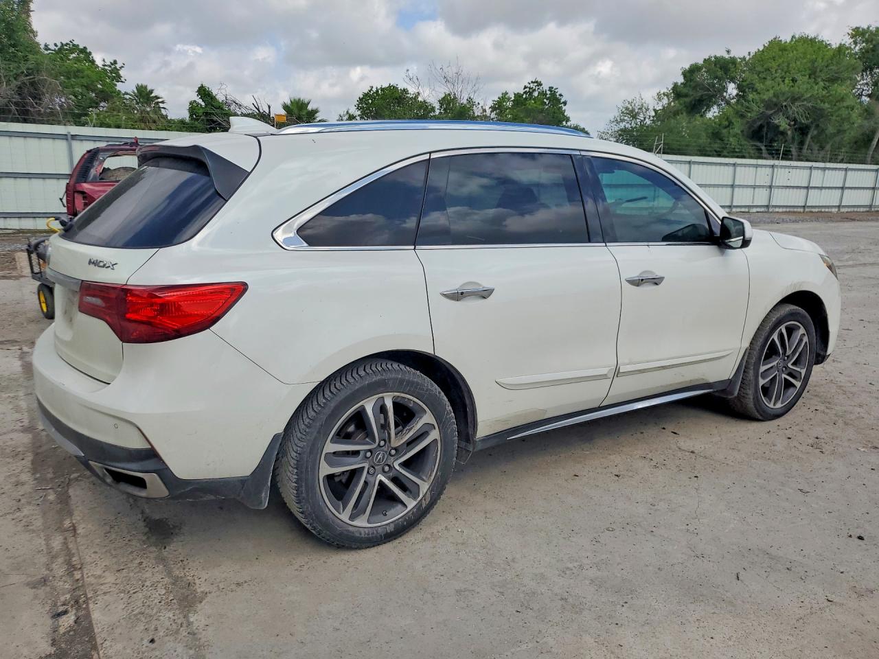 Acura MDX Advance