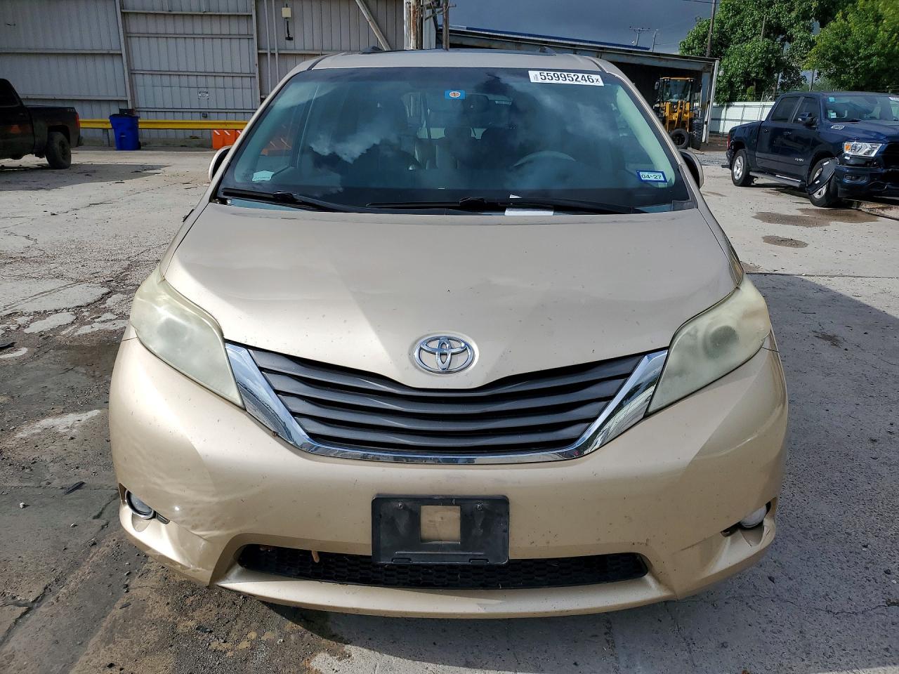 Toyota Sienna Xle 8-passenger