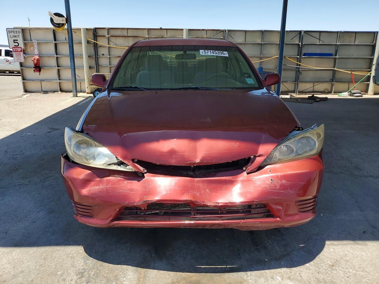 Toyota Camry Le