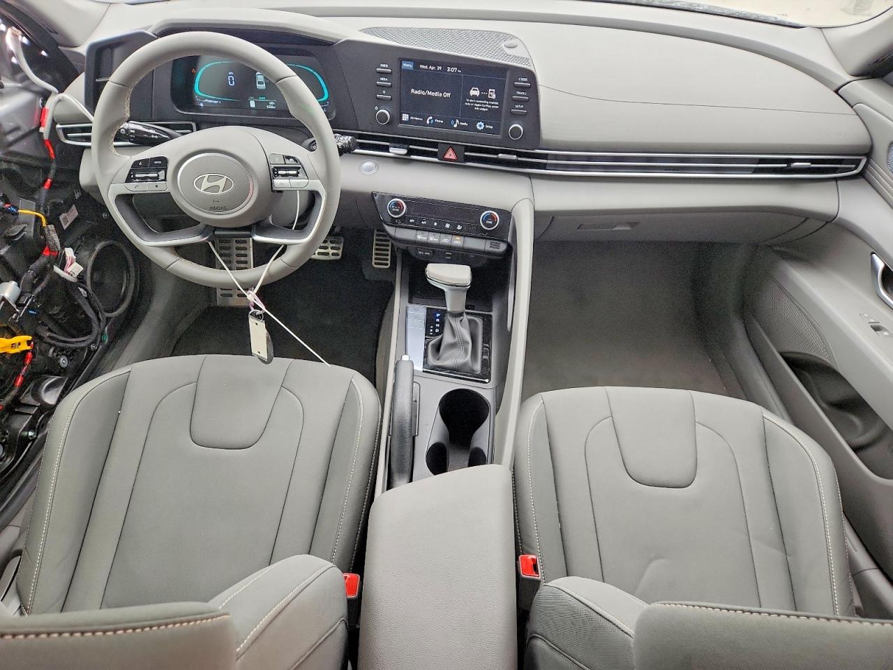 Hyundai ELANTRA Sel Sport