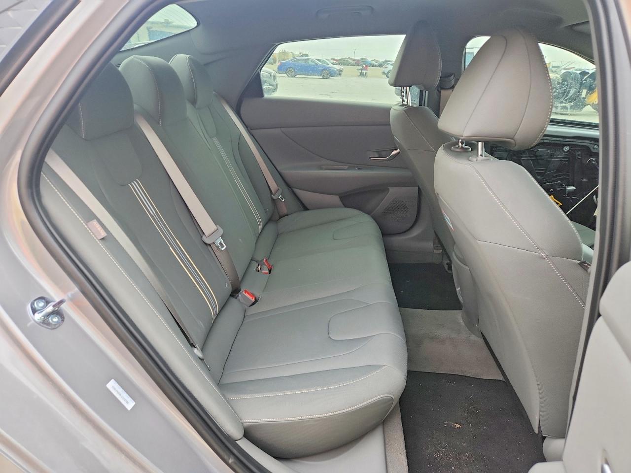 Hyundai ELANTRA Sel Sport
