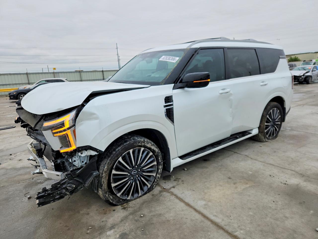 Salvage Nissan Armada Image