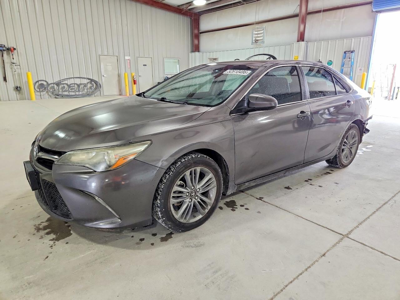 Salvage Toyota Camry Image