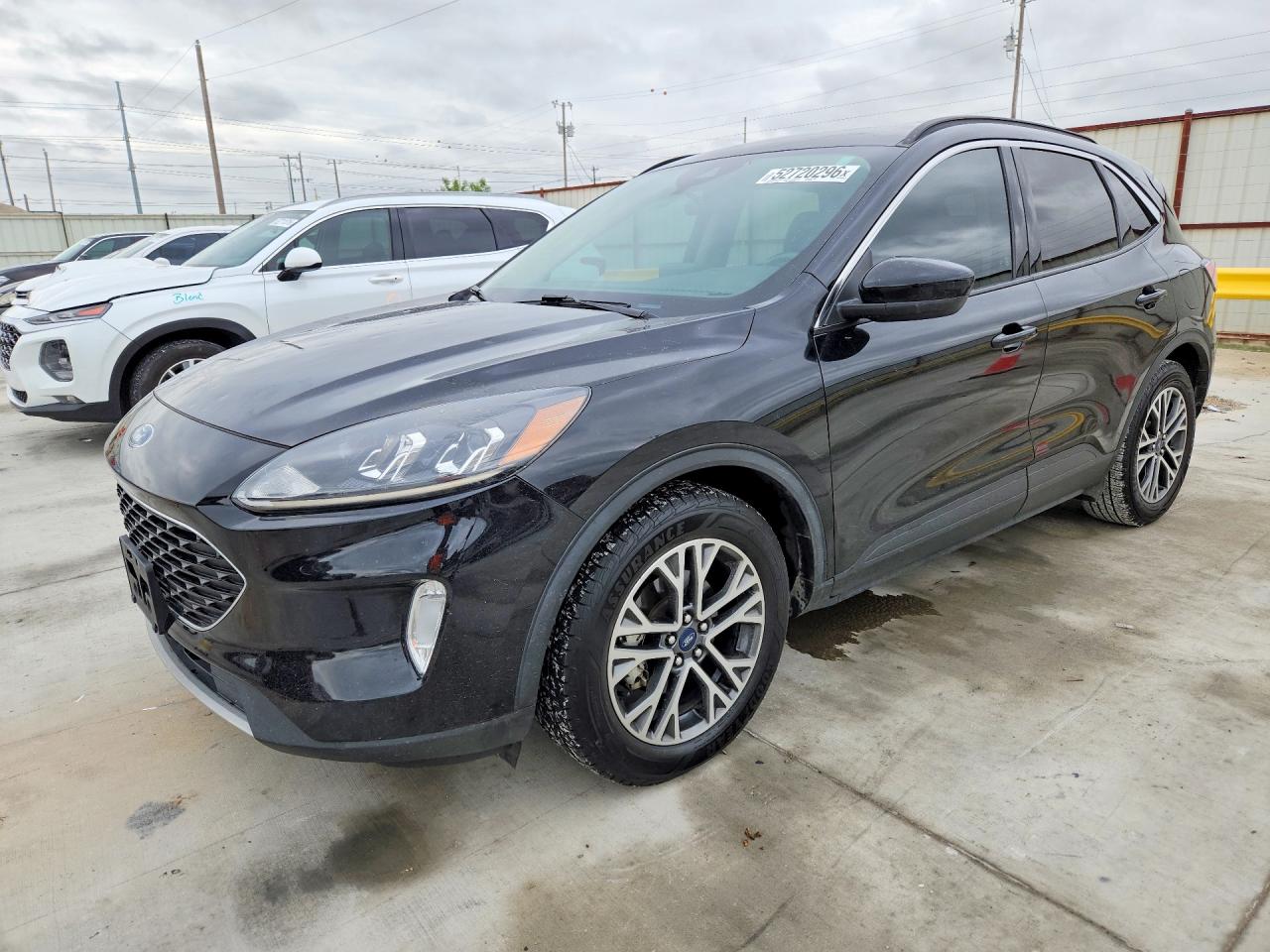 Salvage Ford Escape Image