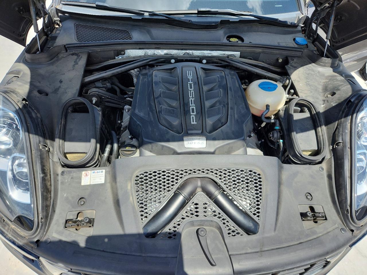 Porsche Macan S