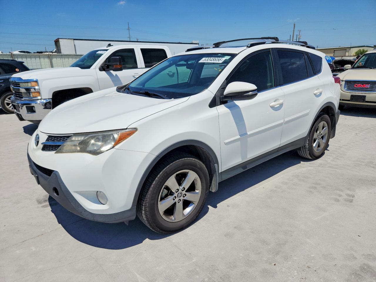 Salvage Toyota RAV4 Image