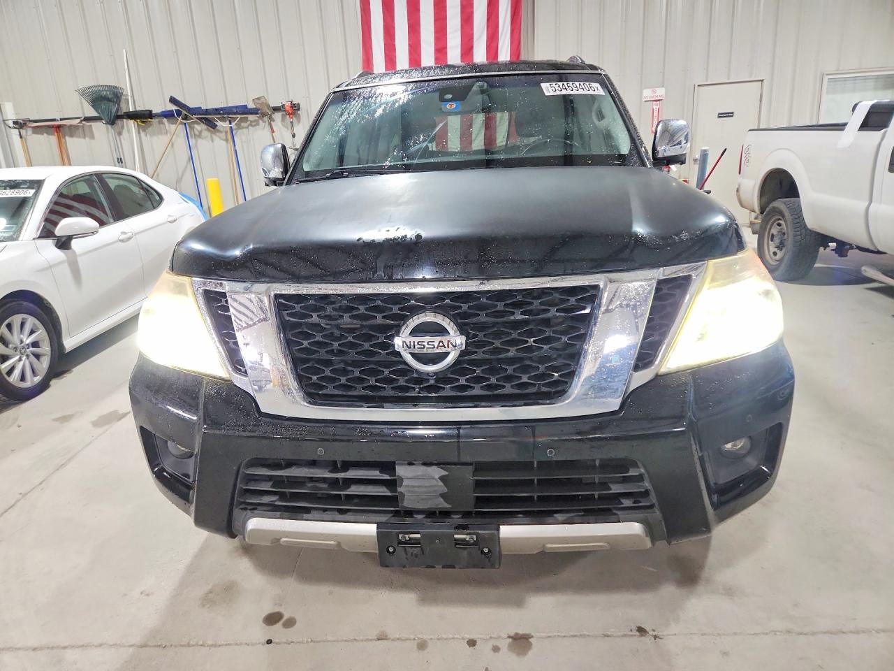 Nissan Armada Platinum
