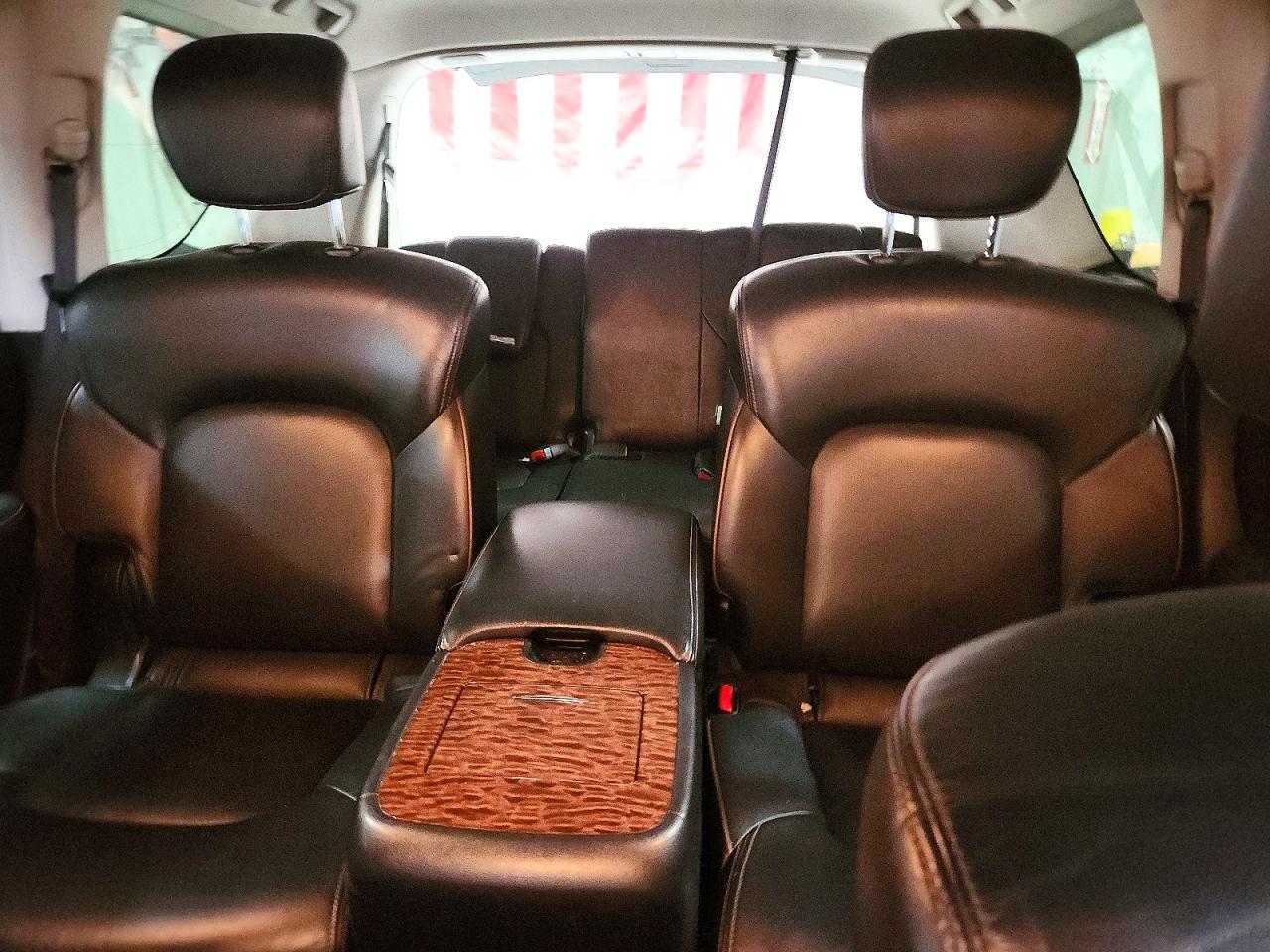 Nissan Armada Platinum