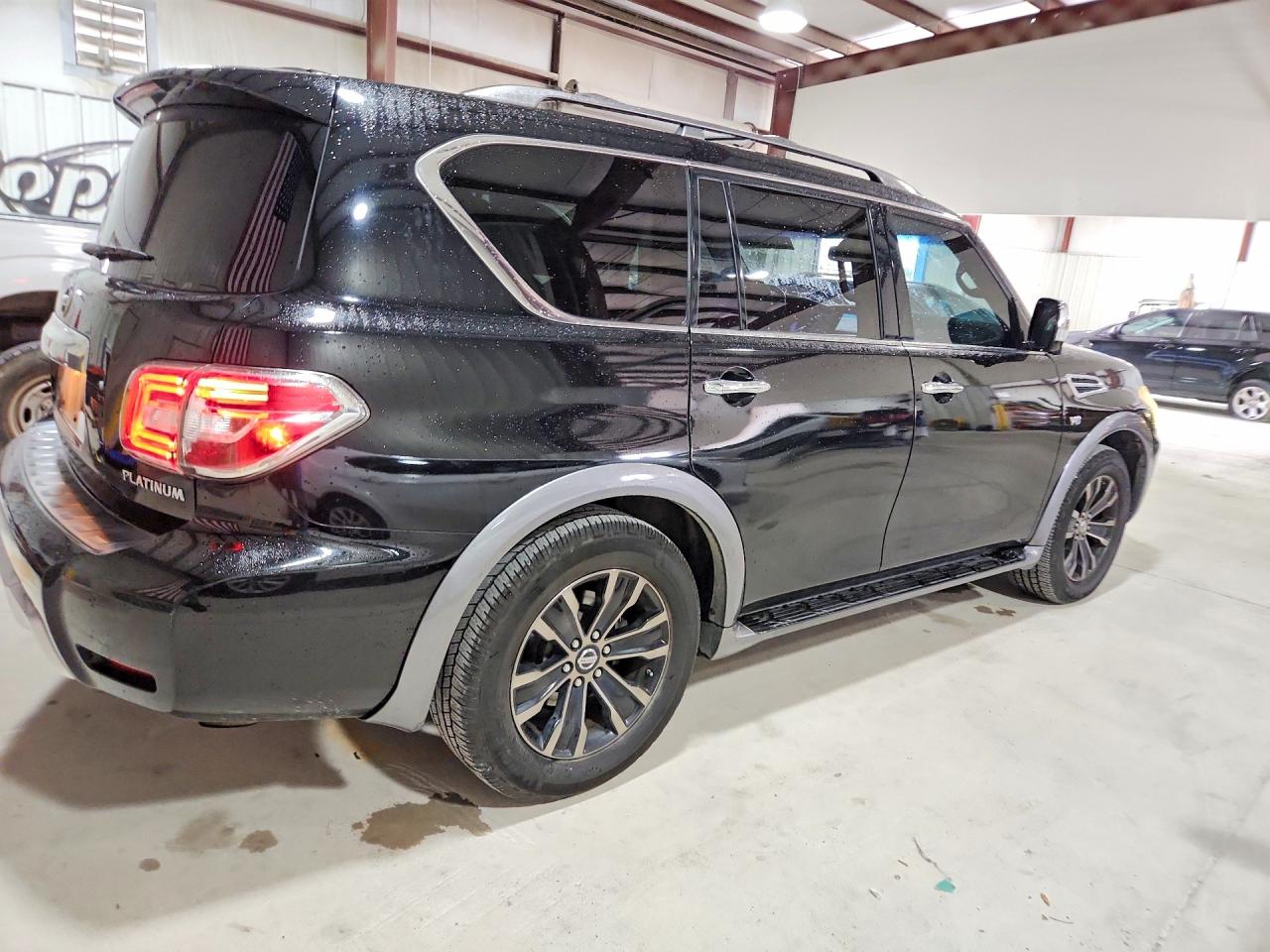 Nissan Armada Platinum