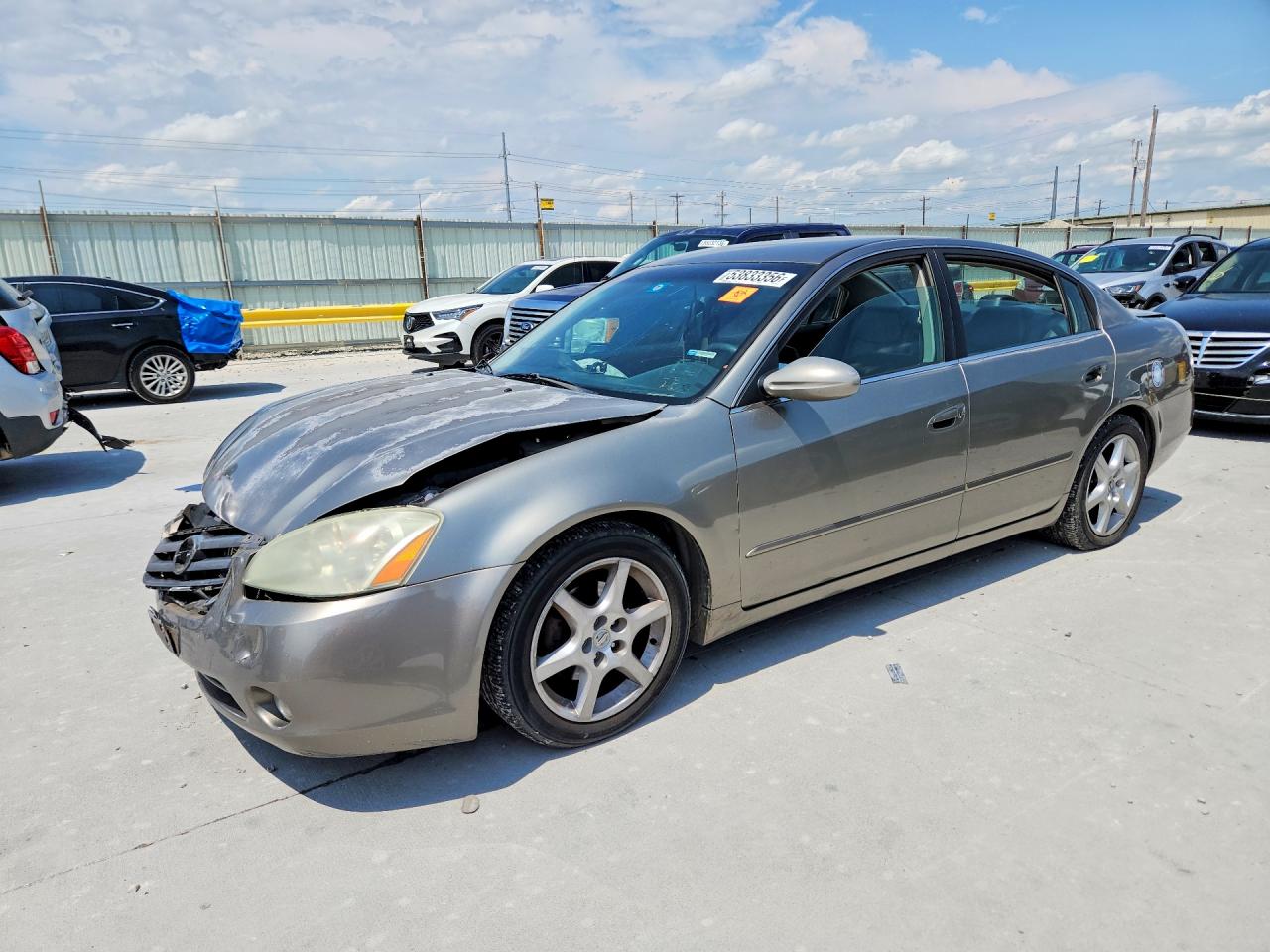 Salvage Nissan Altima Image