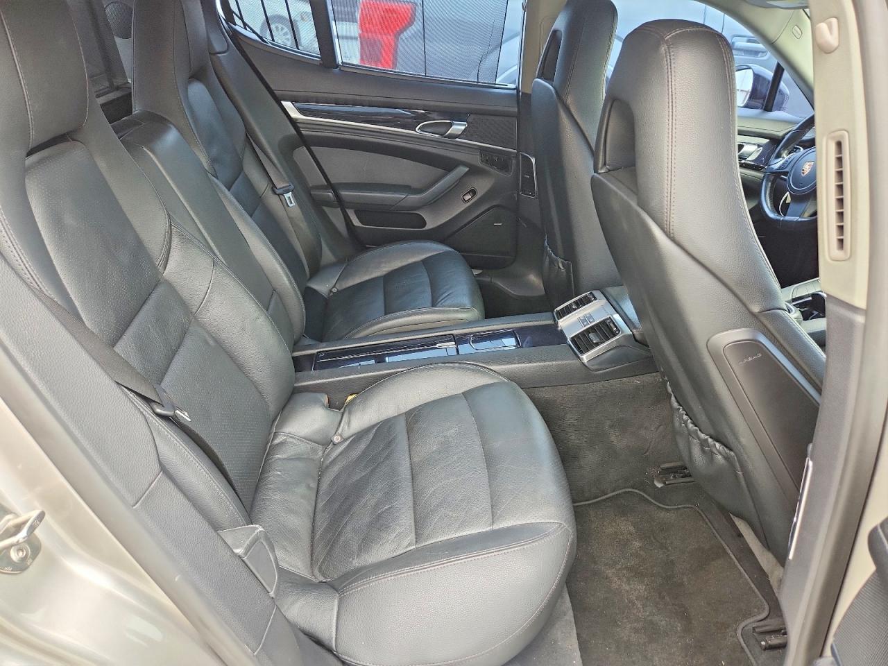 Porsche Panamera 2