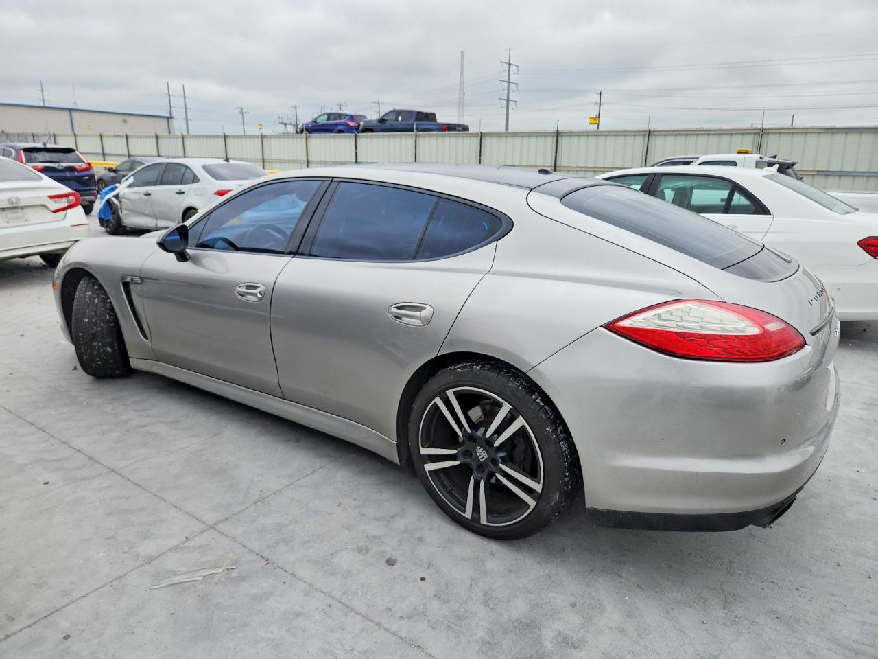 Porsche Panamera 2